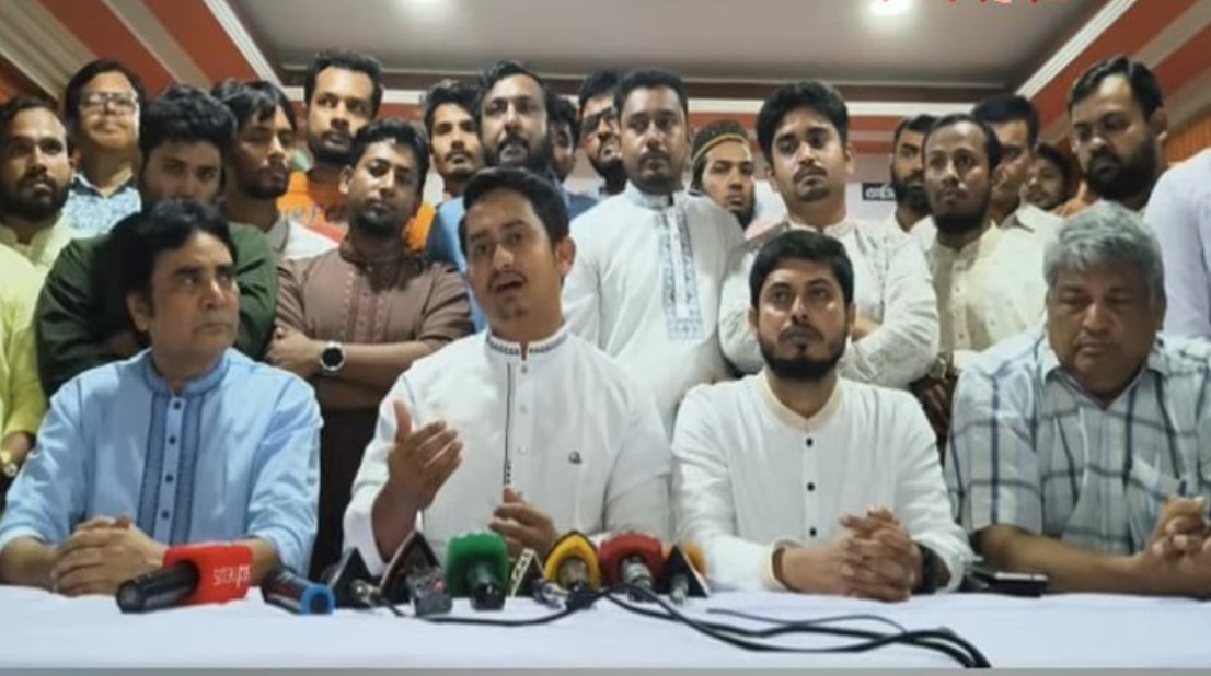 এনসিপি নেতার হুঁশিয়ারি: ‘শাপলা প্রতীক ছাড়া নির্বাচনে বিকল্প নেই’