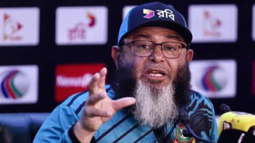 মিরপুরের উইকেট: স্পিনারদের প্রতি মুশতাক আহমেদের বিশেষ বার্তা