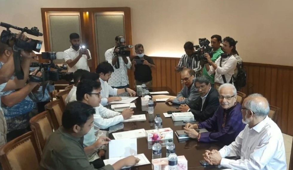 জাতীয় ঐকমত্য কমিশনের সঙ্গে এনসিপি’র বৈঠক: কী নিয়ে আলোচনা?