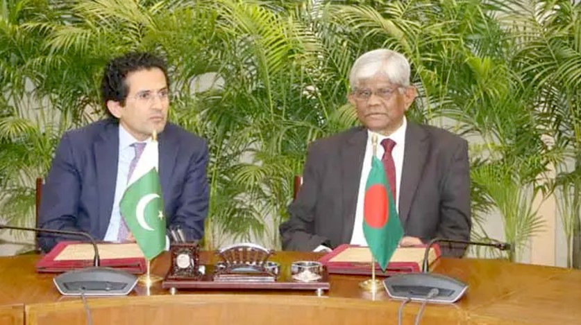 ৫০০ বৃত্তি ও বিশ্ববিদ্যালয় ক্যাম্পাস স্থাপনের প্রস্তাব দিল পাকিস্তান