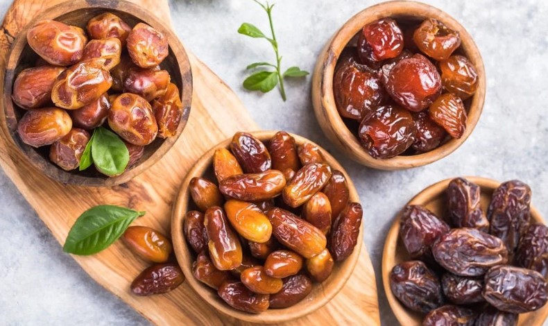 হজমশক্তি বাড়াতে চান? জেনে নিন প্রতিদিন খেজুর খাওয়ার উপকারিতা