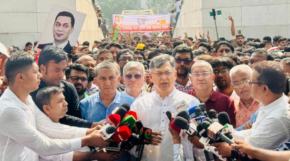 ফ্যাসিবাদবিরোধী দলগুলোকে নিয়ে বৃহৎ জোট গড়তে চায় বিএনপি: সালাহউদ্দিন আহমদ