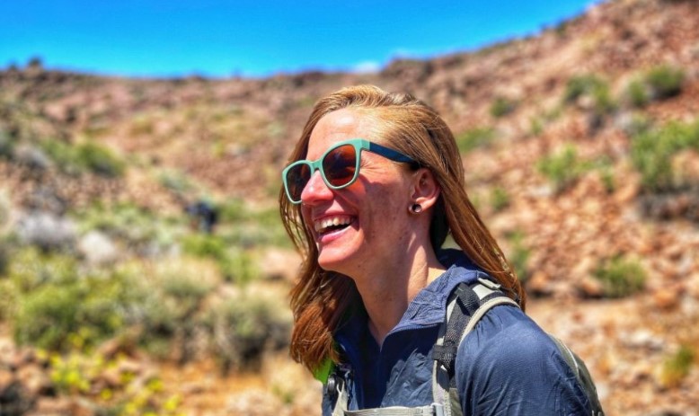 অতিরিক্ত সানগ্লাস: চোখ বাঁচাতে গিয়ে ক্ষতি করছেন না তো?