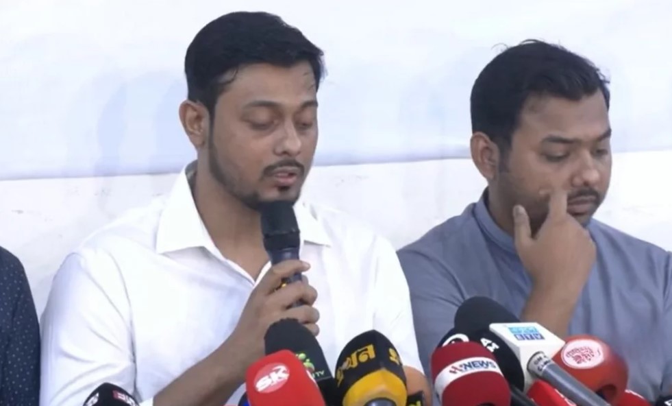 বাস্তবায়ন প্রক্রিয়া না দেখে জুলাই সনদে সাইন করে বিএনপি ভুল করেছে: নাসীরুদ্দীন পাটওয়ারী