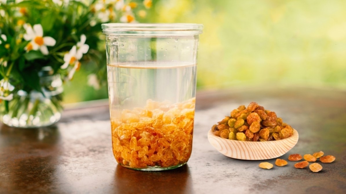 কিসমিসের ম্যাজিক: ভেজানো কিসমিস খেলে যে ৫টি রোগ নিয়ন্ত্রণে থাকে