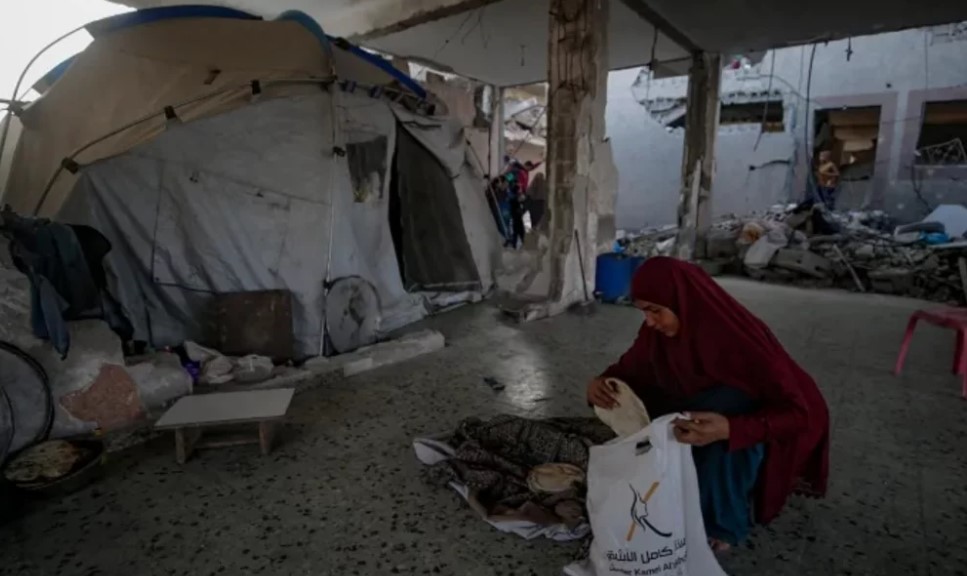 উত্তর গাজার প্রবেশপথ এখনো বন্ধ,যুদ্ধবিরতি সত্ত্বেও ফিলিস্তিনিদের কাছে ত্রাণ পৌঁছাতে বাধা