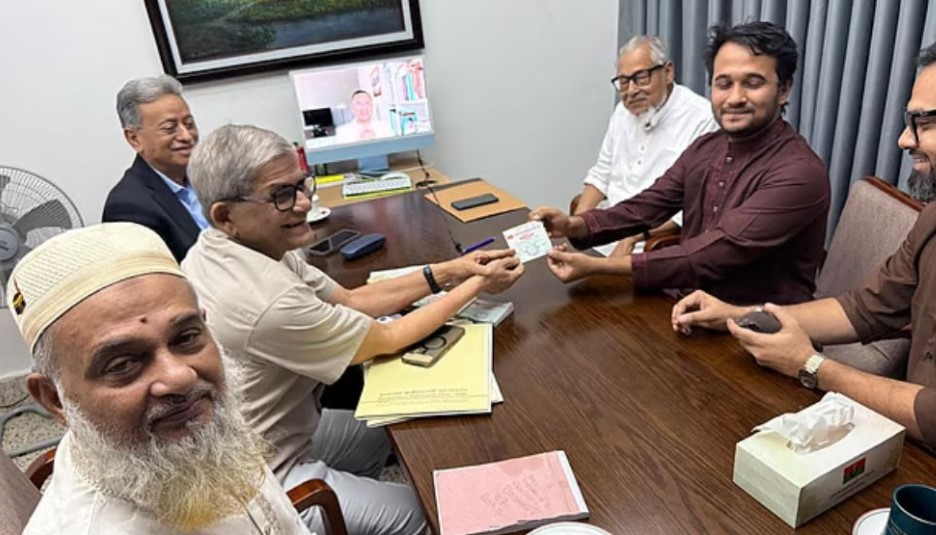 শহীদ মুগ্ধের ভাই স্নিগ্ধ বিএনপিতে: যোগদানের নেপথ্যের দুটি কারণ জানালেন