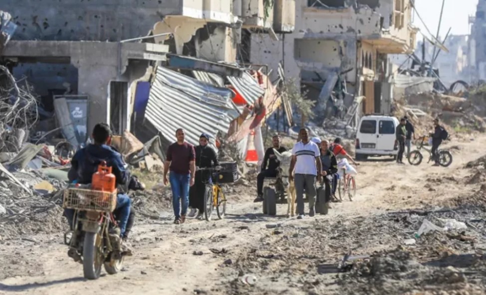 ট্রাম্পের ঘোষণার পরই সরে দাঁড়াল স্থিতিশীলতা বাহিনী গাজার ভবিষ্যৎ নিয়ে প্রশ্ন