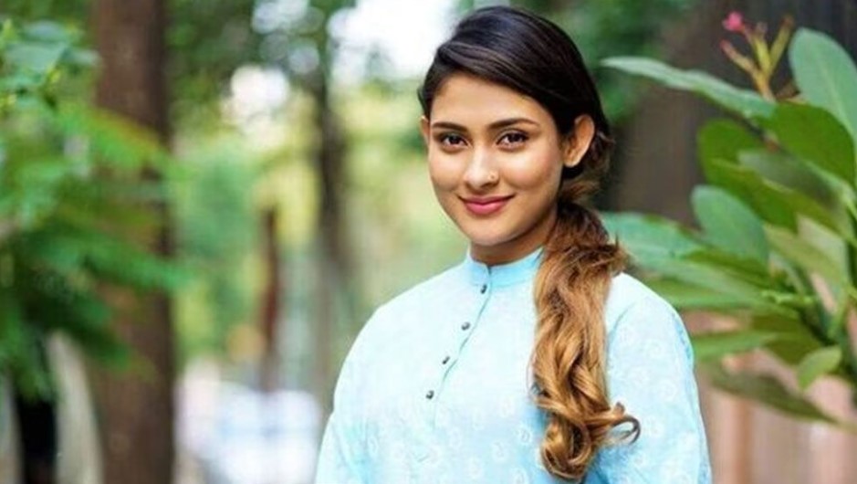 অভিনেত্রী মেহজাবীন ও তার ভাইয়ের বিরুদ্ধে গ্রেফতারি পরোয়ানা