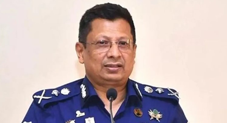 দোষ স্বীকারেও এড়াতে পারলেন না সাজা: সাবেক আইজিপির ৫ বছর কারাদণ্ড