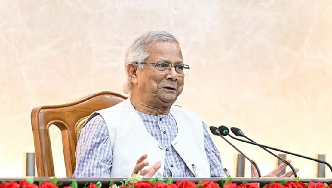 প্রধান উপদেষ্টার সঙ্গে ডিসিদের বৈঠক: নির্বাচন নিয়ে উঠল 'দুটি গুরুত্বপূর্ণ প্রস্তাব'