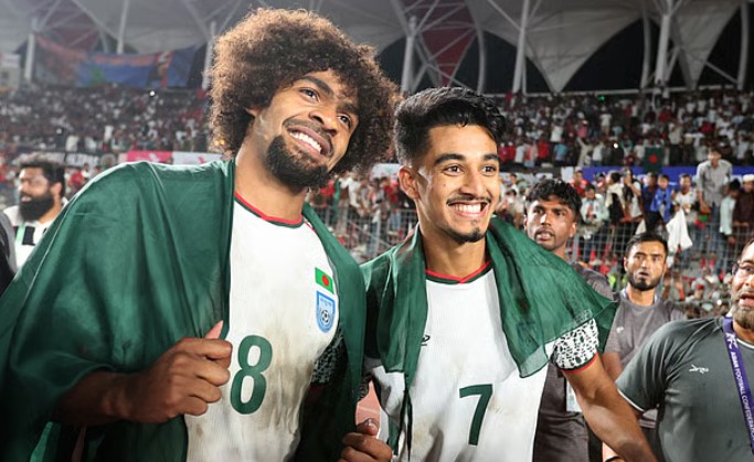 হামজা-মোরসালিনদের জয়ে ভাসছে দেশ, অথচ 'পুকুর শুকিয়ে' মরছে ঘরোয়া ফুটবল