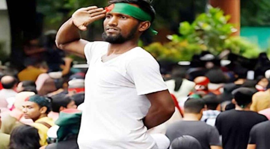 রিকশা ছেড়ে সংসদ ভবনের পথে: ঢাকা-৮ আসনে এনসিপির বড় চমক!