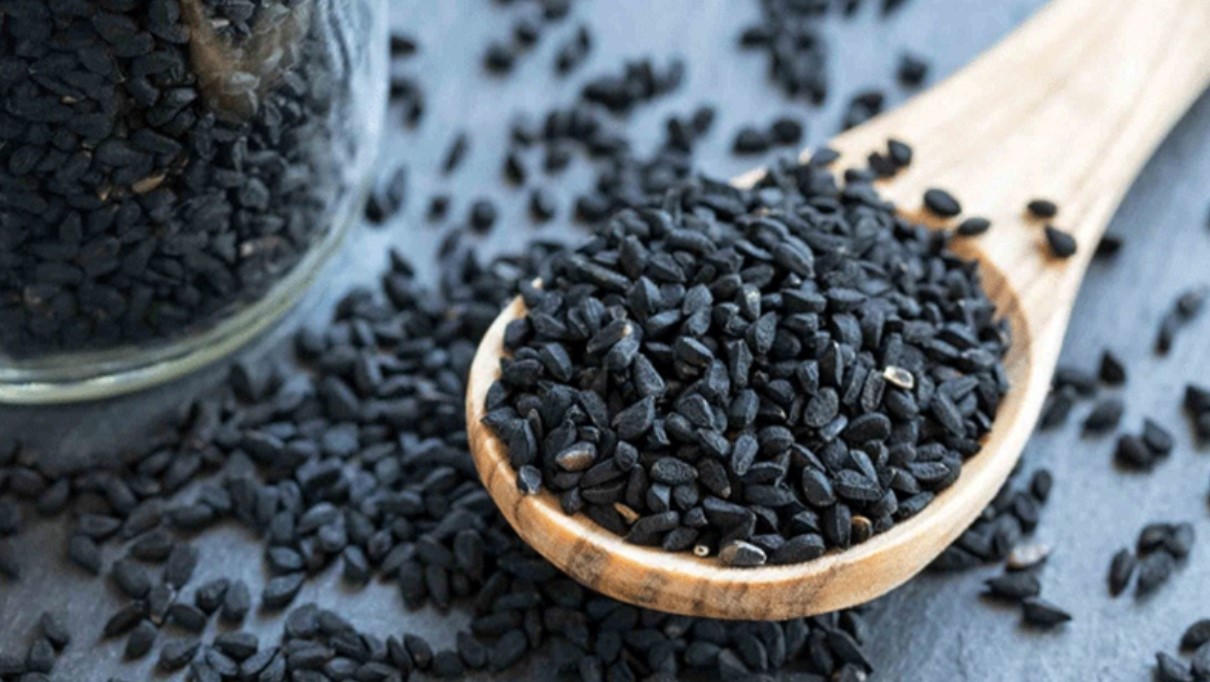 সামান্য কালোজিরায় যেভাবে কমতে পারে স্ট্রোক ও উচ্চ রক্তচাপের ঝুঁকি