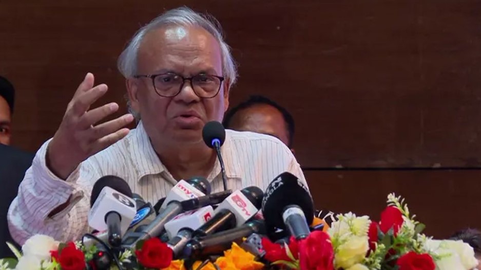 রাজনীতি রাজনীতিবিদদের হাতেই থাকা উচিত: রিজভী