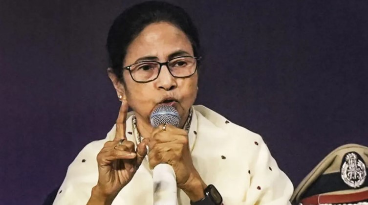 ছাত্র আন্দোলন থেকে উঠে এসেছি তাই যা ধরি শেষ করে ছাড়ি বলে হুঙ্কার মমতার