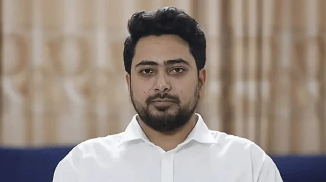 খালেদা জিয়া গণতান্ত্রিক সংগ্রামের অনন্য অনুপ্রেরণা: নাহিদ ইসলাম