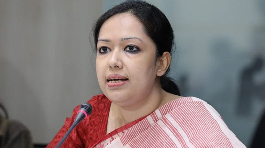 রাজনৈতিক দলকে কাগজে কলমে নিষিদ্ধ করে কোনো লাভ নেই: রুমিন ফারহানা