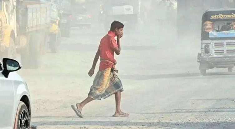দিল্লি ও লাহোরের সঙ্গে পাল্লা দিয়ে দূষণে ধুঁকছে ঢাকা