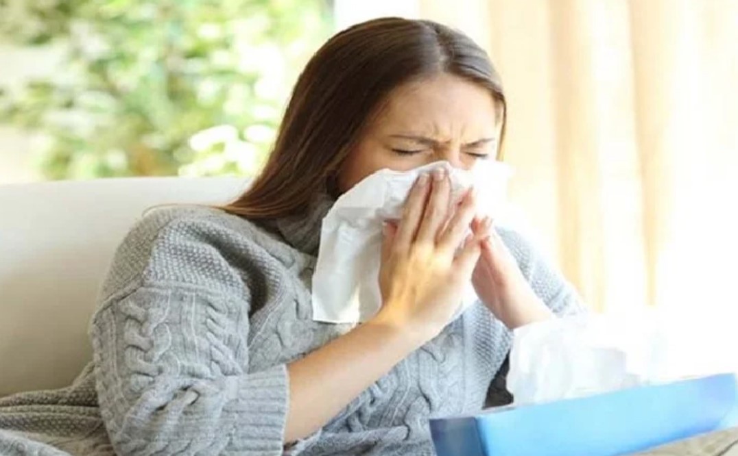 ওষুধ নয় বরং সঠিক খাবারেই কমবে শীতের সর্দি কাশি ও গলা ব্যথা