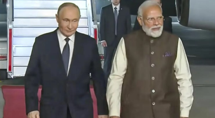 মার্কিন চাপের মধ্যেই দিল্লিতে রুশ প্রেসিডেন্ট