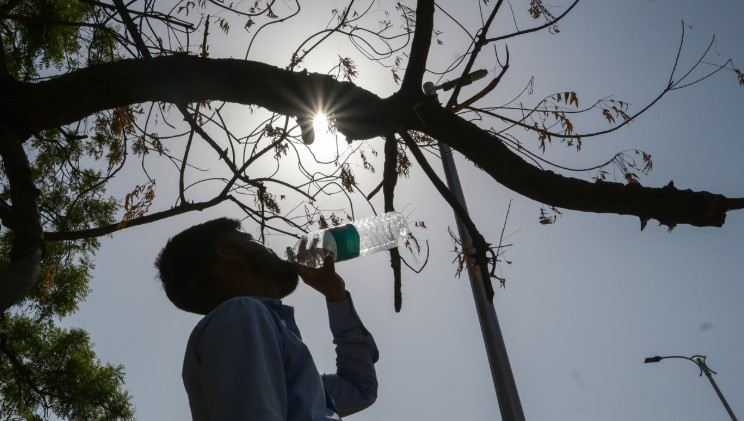 ২১০০ সালের মধ্যে ২০ কোটি মানুষ ঘরহারা হতে পারে, জলবায়ু পরিবর্তনের ভয়াবহ চিত্র