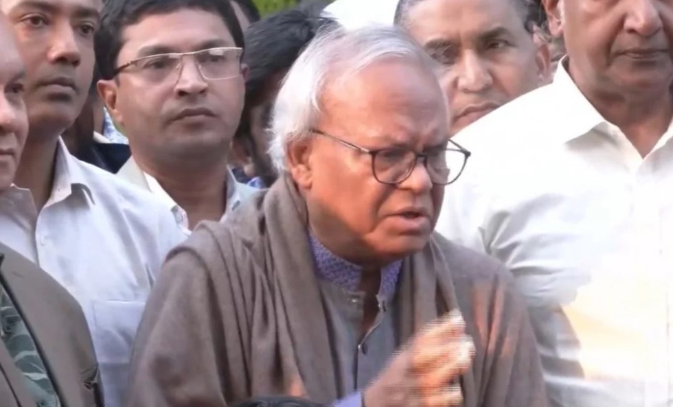 যথাসময়ে দেশে ফিরবেন তারেক রহমান: রিজভী