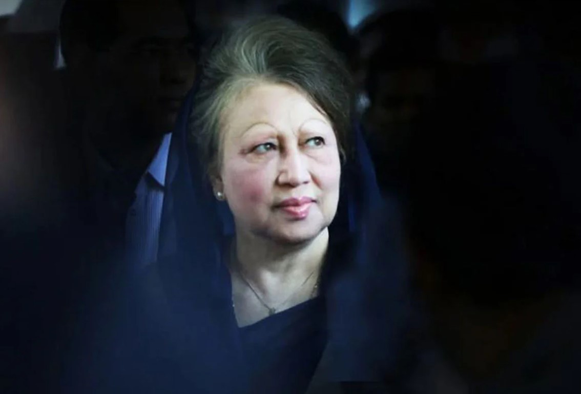 স্বৈরশাসনের বিরুদ্ধে লড়াই থেকে মাইনাস টু ফর্মুলা ভেস্তে দেওয়া এক অদম্য নেত্রীর গল্প