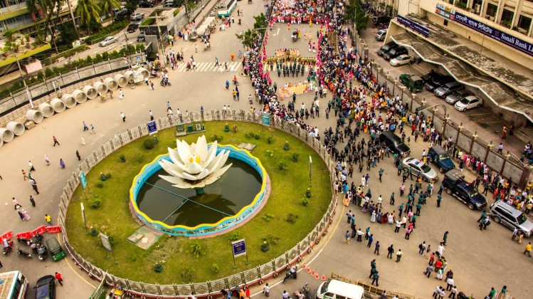 সকালে বের হওয়ার আগে জেনে নিন আজ রাজধানীতে কোথায় কী হচ্ছে