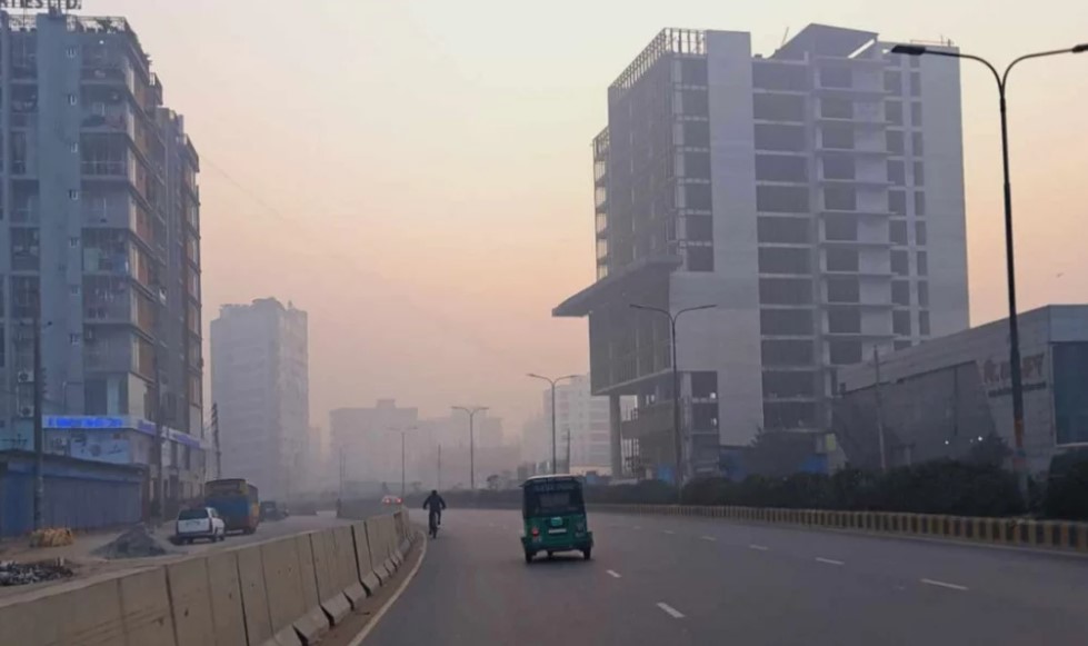 রাজধানীসহ সারা দেশে আজকের আবহাওয়ার খবর