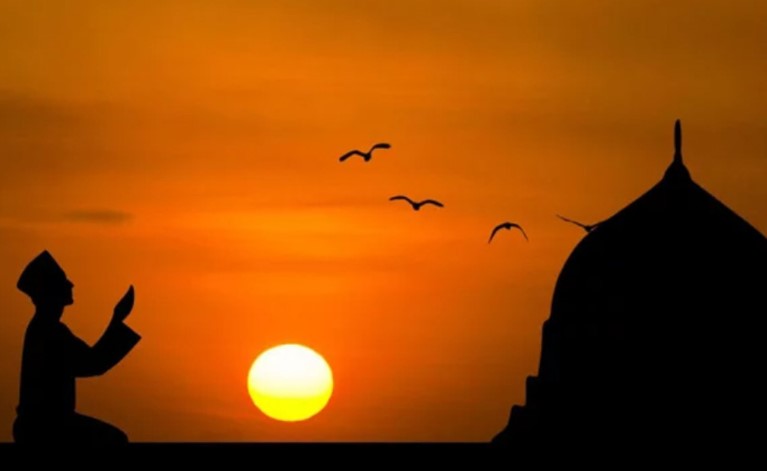 জেনে নিন আজকের নামাজের সময়সূচি: ১৬ ডিসেম্বর ২০২৫