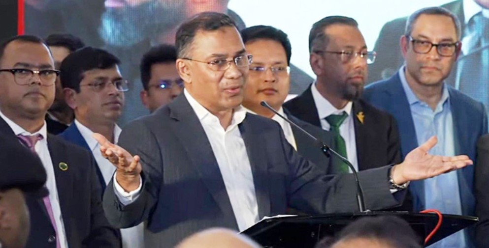 এয়ারপোর্টে আসবেন না: লন্ডন ছাড়ার আগে তারেক রহমানের বার্তা