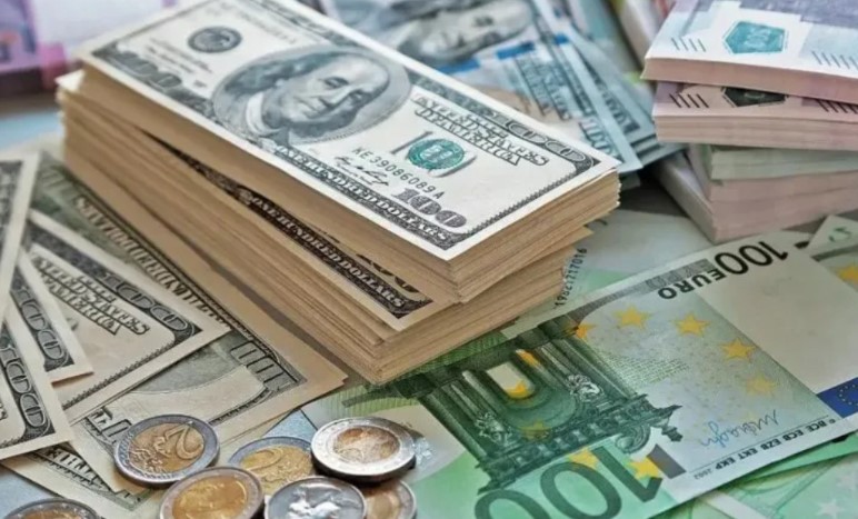 বিদেশ থেকে টাকা পাঠাচ্ছেন? জানুন আজকের বিনিময় হার