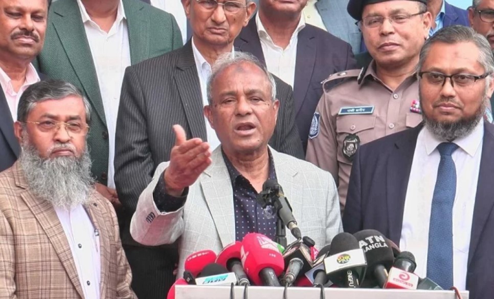 মামলা দেখার দরকার নেই, আ.লীগ হলেই অ্যাকশন: স্বরাষ্ট্র উপদেষ্টা