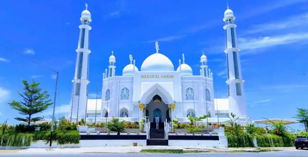 জুমার দিন কেন সেরা? হাদিসে বর্ণিত ৫টি বড় কারণ