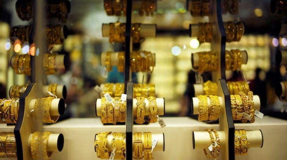 স্বর্ণের বাজারে আগুন: আজ থেকে কার্যকর হচ্ছে নতুন আকাশছোঁয়া দাম