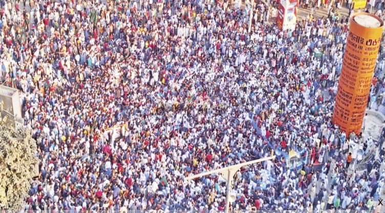 হাদি হত্যার বিচার দাবিতে উত্তাল দেশ: দিকে দিকে বিক্ষোভ