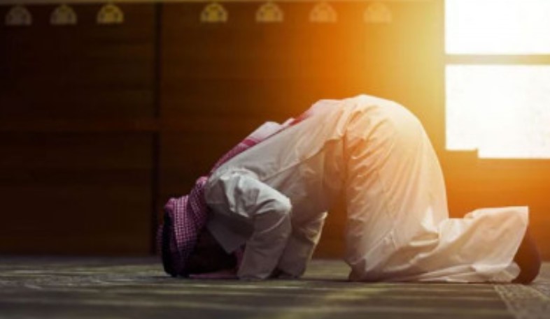 জেনে নিন আজকের নামাজের সঠিক সময়