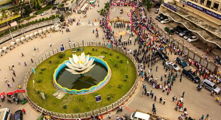 রাজধানীতে আজ কোথায় কী , বের হওয়ার আগে জেনে নিন কর্মসূচি