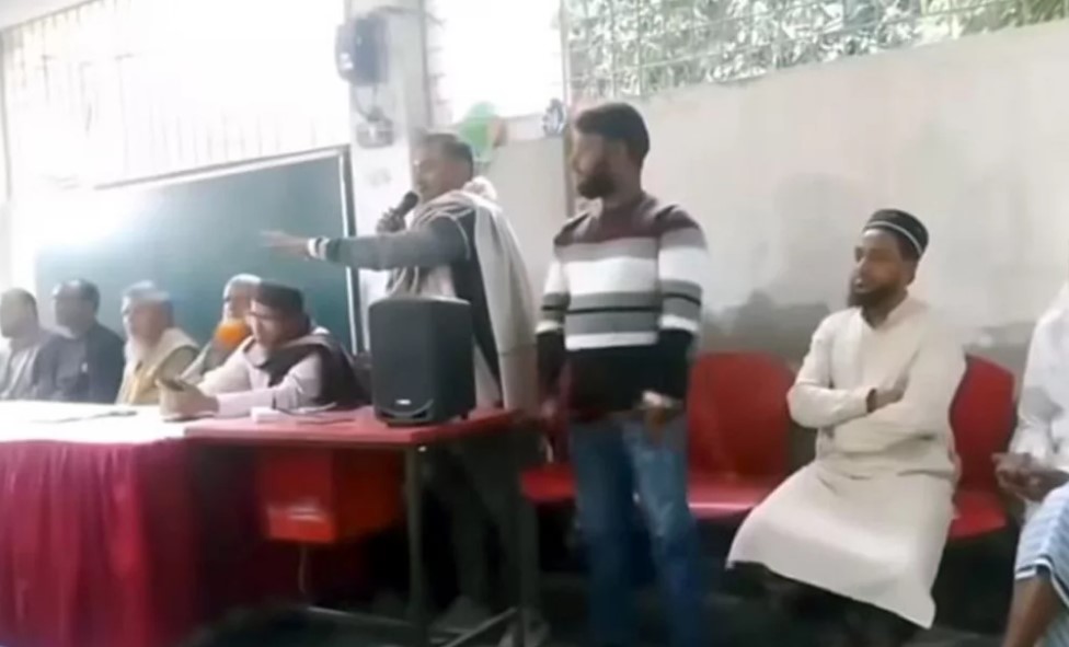 ধানের শীষের বাইরে গেলে পিঠের চামড়া থাকবে না: যুবদল নেতা