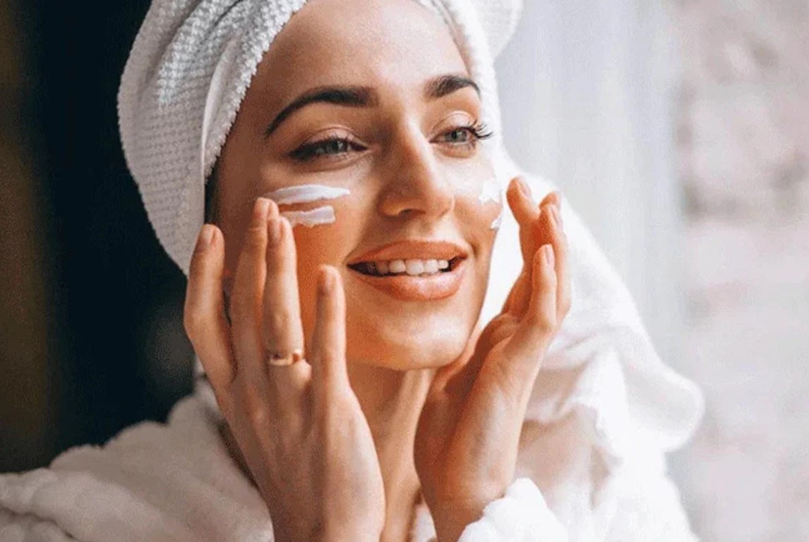 শীতে ত্বক উজ্জ্বল ও কোমল রাখার ৫টি সহজ উপায়