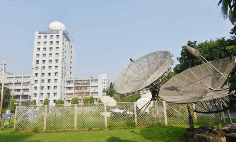 জেনে নিন আজকের আবহাওয়ার হালচাল