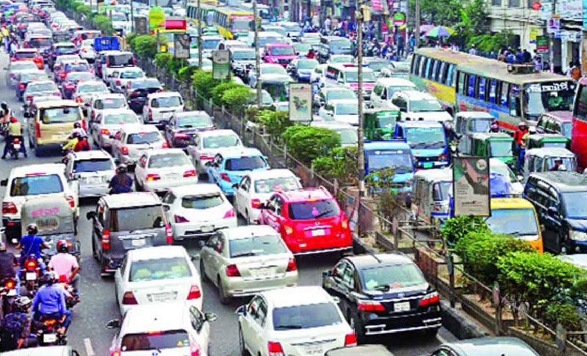 আজ ঢাকার যেসব রাস্তা এড়িয়ে চলবেন