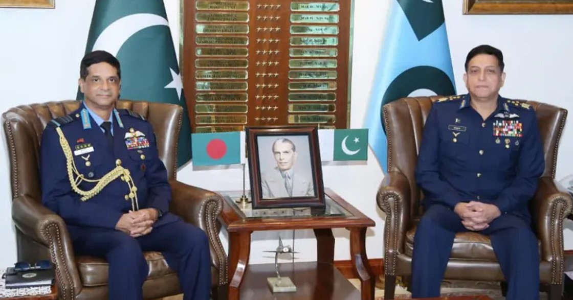 আকাশের সুরক্ষায় পাকিস্তানের সাথে হাত মেলাচ্ছে বাংলাদেশ