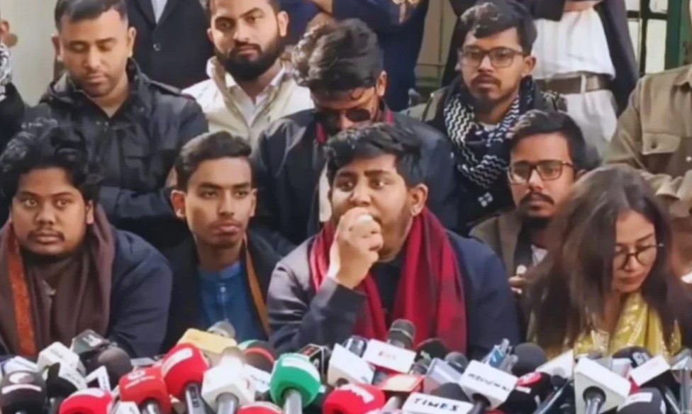 বিচার না করে নির্বাচনে গেলে জনগণ প্রত্যাখ্যান করবে: রিফাত