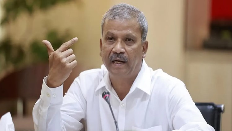 ১৫ বছর ছিলাম পাকিস্তানের দালাল, এখন ভারতের: আসিফ নজরুল