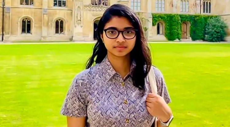 ঢাকা-৯ আসনে বড় চমক! যে প্রতীক নিয়ে নির্বাচন করতে চান তাসনিম