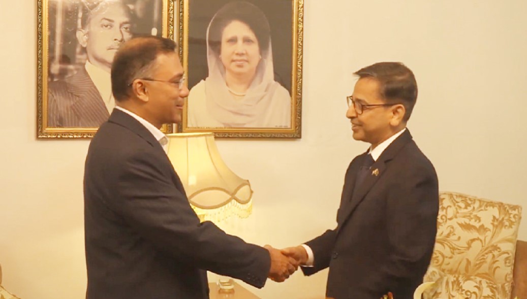 এক গুলশানেই তিন শক্তি! তারেক রহমানের সাথে কূটনীতিকদের গুরুত্বপূর্ণ বৈঠক