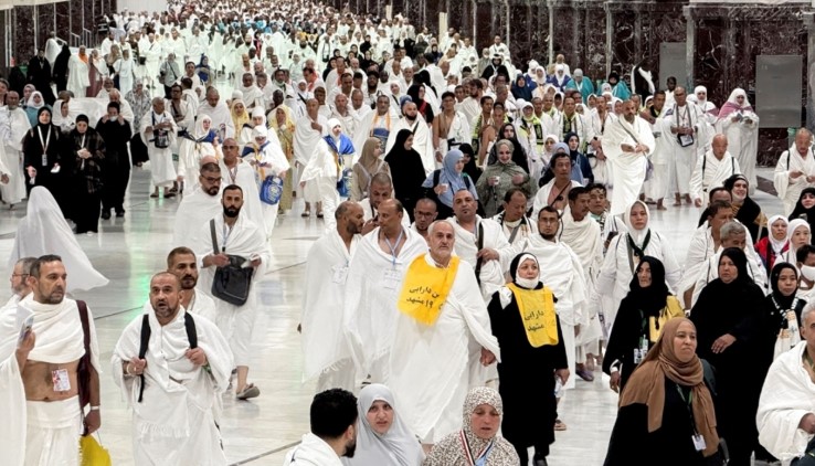 পবিত্র রমজানে ওমরাহ যাত্রা: বড় এক দুঃসংবাদ দিচ্ছে ট্যুর অপারেটররা