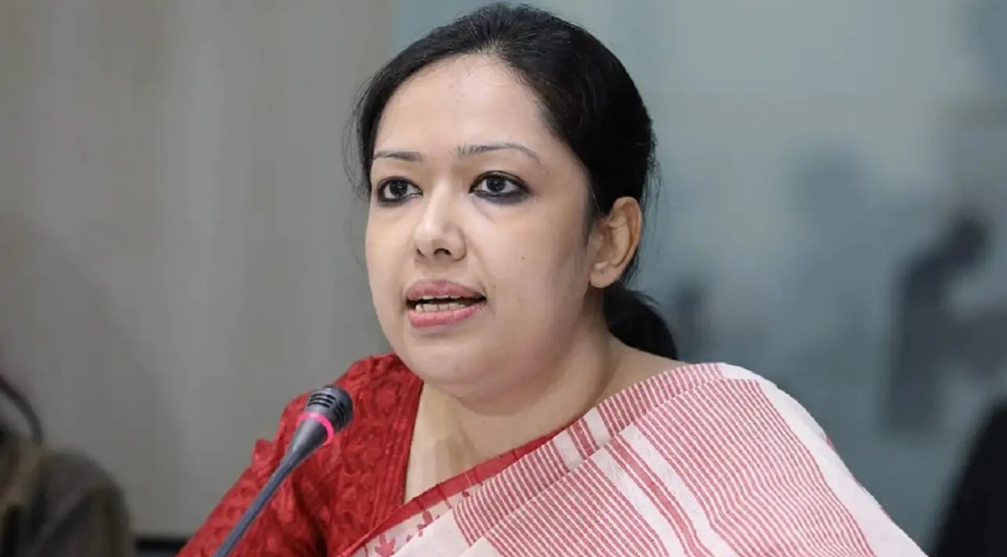 মব সৃষ্টি ও ম্যাজিস্ট্রেটকে হুমকি: রুমিন ফারহানাকে কারণ দর্শানোর নোটিশ